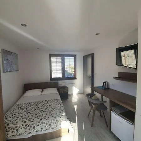 House Guest house *